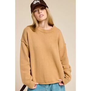 NWT Boutique Medium Outseam Detail Crewneck Knit Sweater